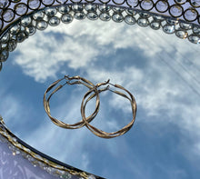Load image into Gallery viewer, Medium Hoops