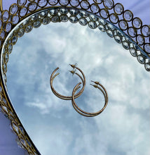 Load image into Gallery viewer, Medium Hoops