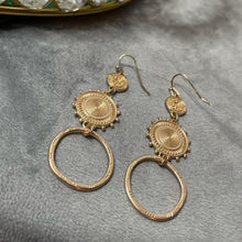 Load image into Gallery viewer, Sol Earrings
