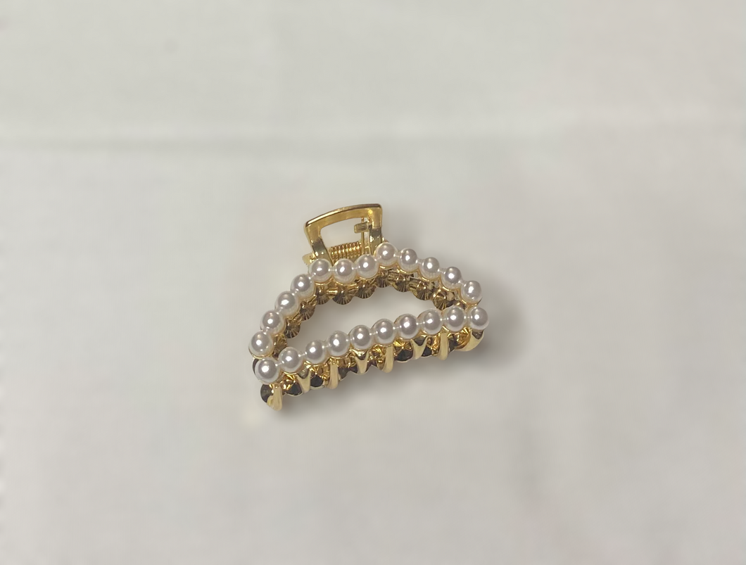 Small Pearl Claw Clip